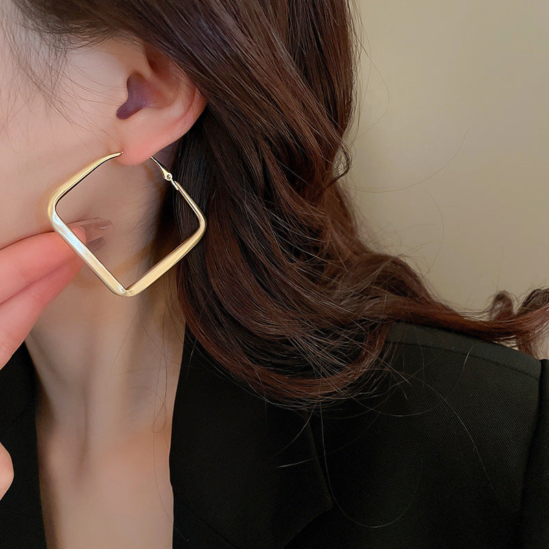 Twisted Metal Circle Heart Hoop Earrings - view 2