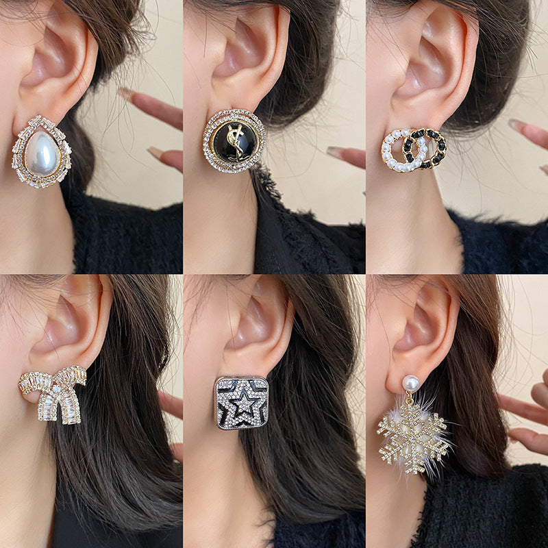 Rhinestone Heart Square Pearl Statement Earrings - view 2