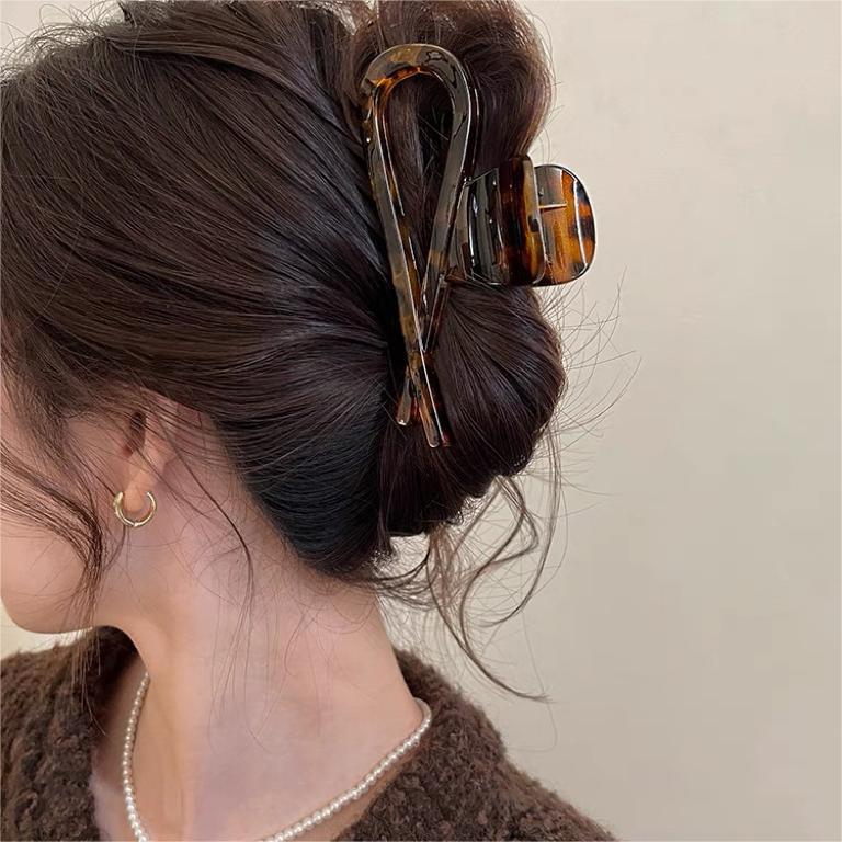 Vintage Leopard Print Hair Claw Clip - view 10