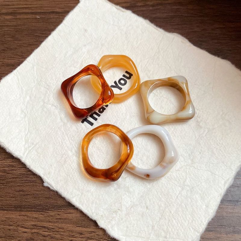 Vintage Resin Geometric Statement Ring - view 10