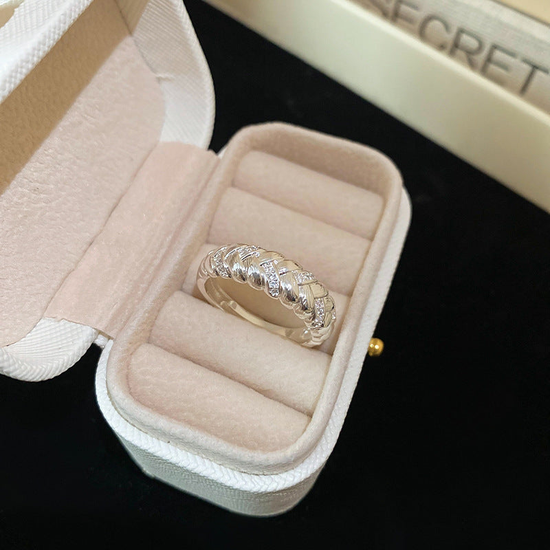 Vintage Rhinestone Flower Statement Ring - view 10