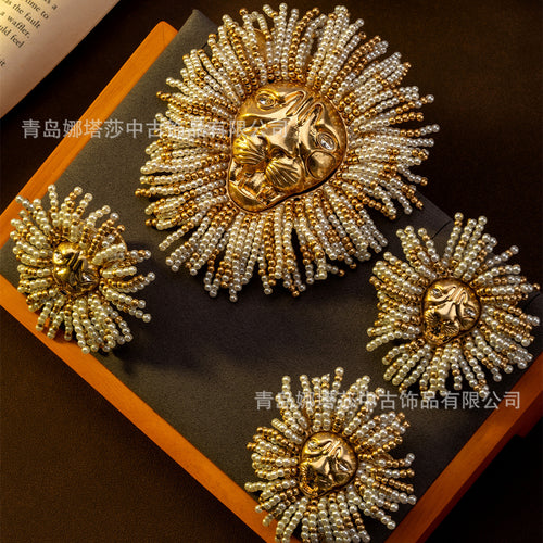 Vintage Earrings Design Detail Personality Lion Head Jewelry Set Western Alloy Retro Geometric Brooch Earrings