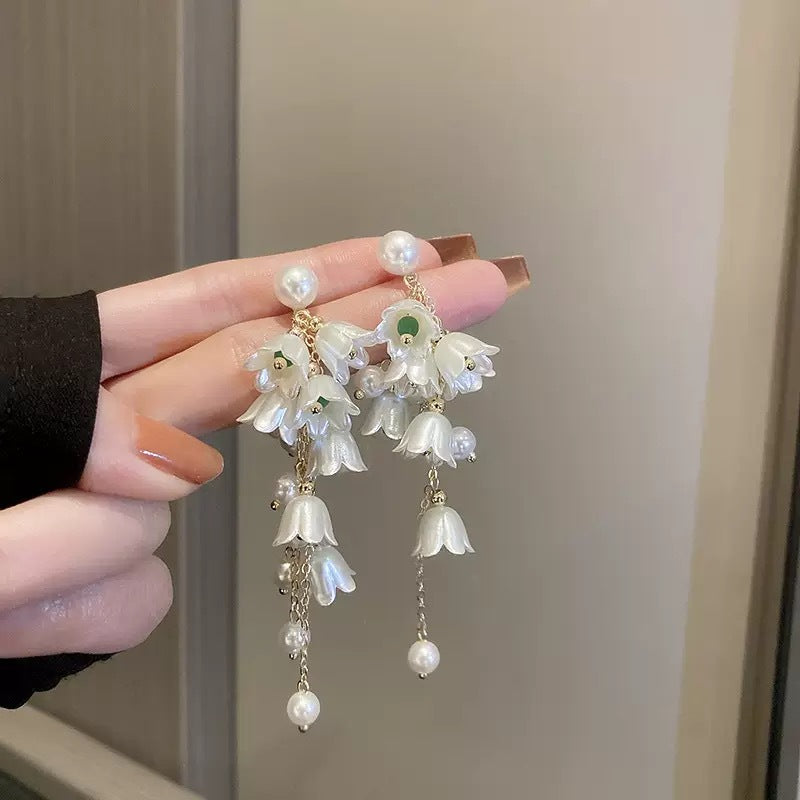 Vintage Pearl Flower Statement Earrings - view 9