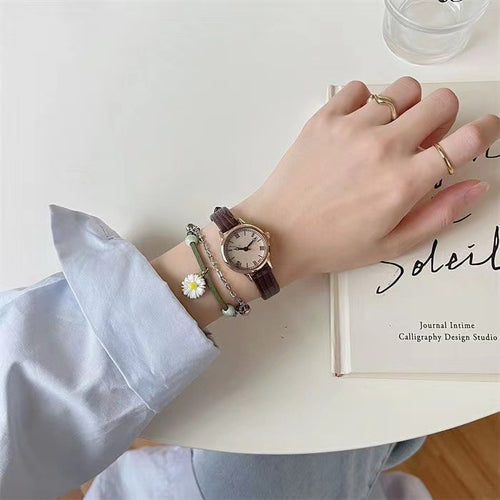 Retro Niche Women Quartz Watch Simple Elegant Light Luxury Belt Watch Women Student Korean Style Exquisite Style
