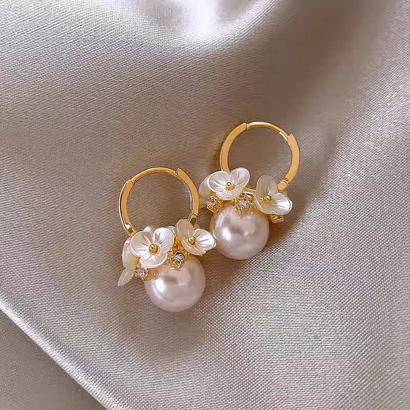 French Vintage Floral Pearl Earrings - view 10