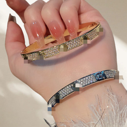 Bestseller Wide Fit Slim Cut 3 Row Crystal Starry Sky Bangle Copper Coated 18K Buckle Full Diamond Fashionable Couples Bracelet Gift