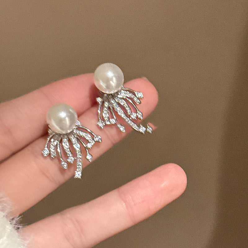 French X-Cross Triangle Pearl Stud Earrings - view 8