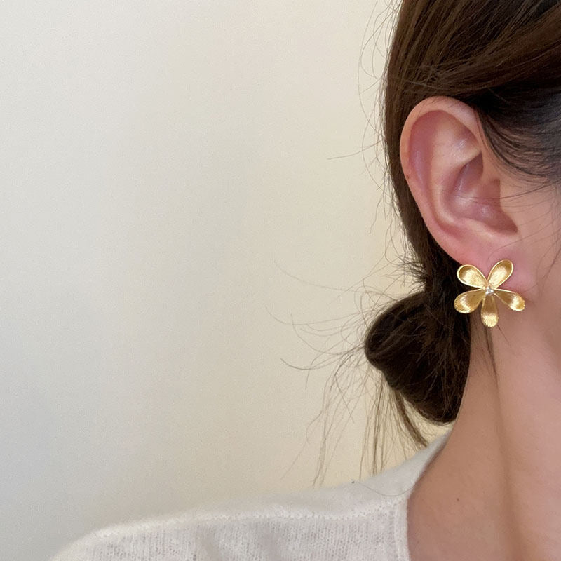 Korean-Style Floral Stud Earrings - view 2