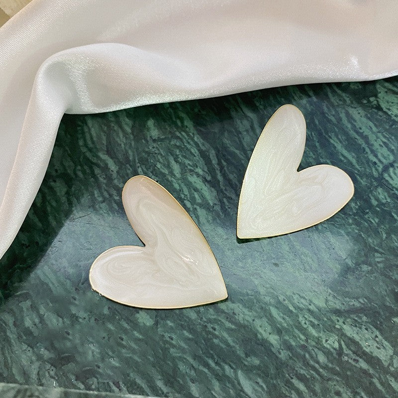 White Geometric Heart Hoop Stud Earrings - view 11