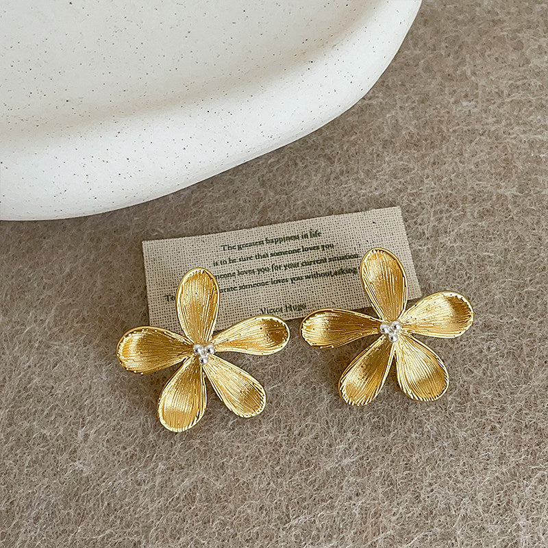 Korean-Style Floral Stud Earrings - view 6