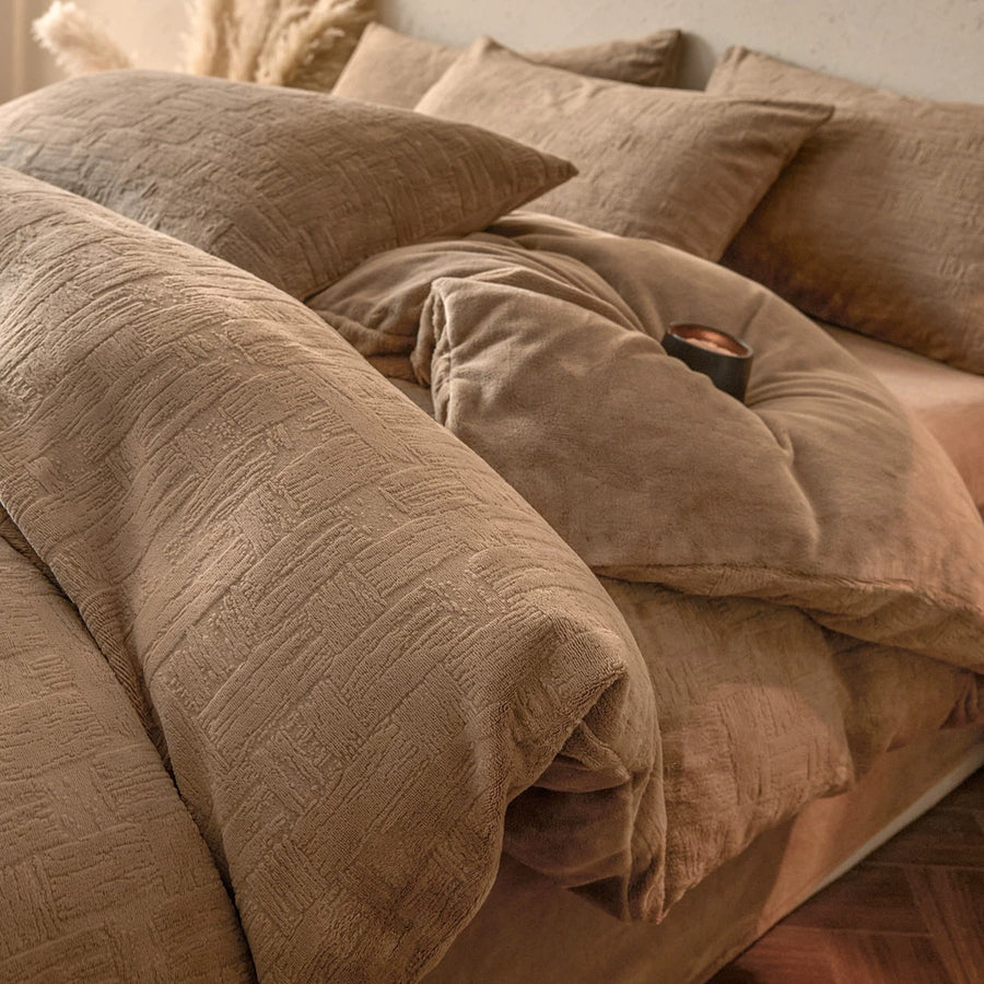 First Warm Milk White Velvet 4-Piece Winter Bedding Set - view 3
