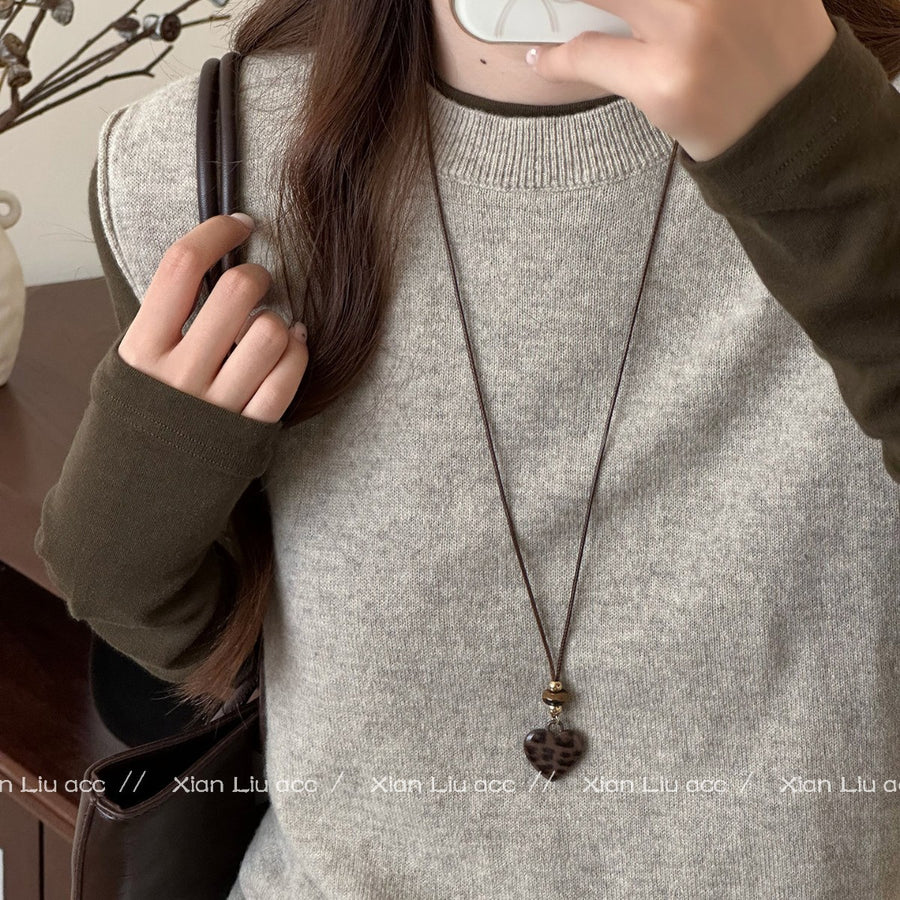 Vintage Leather Cord Stone Pendant Necklace - view 4