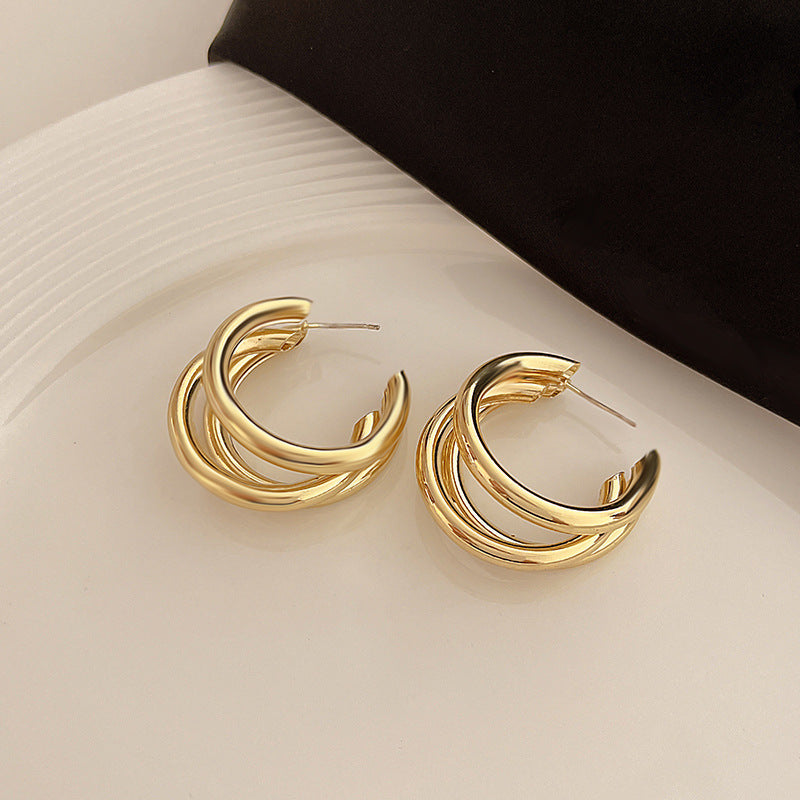 Twisted Metal Circle Heart Hoop Earrings - view 10