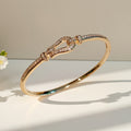 Western Trendy Clover Bangle Fashionable Burst Sparkle Cubic Zirconia Flower Hand Jewelry Starry Sky Design Premium Bracelet Women