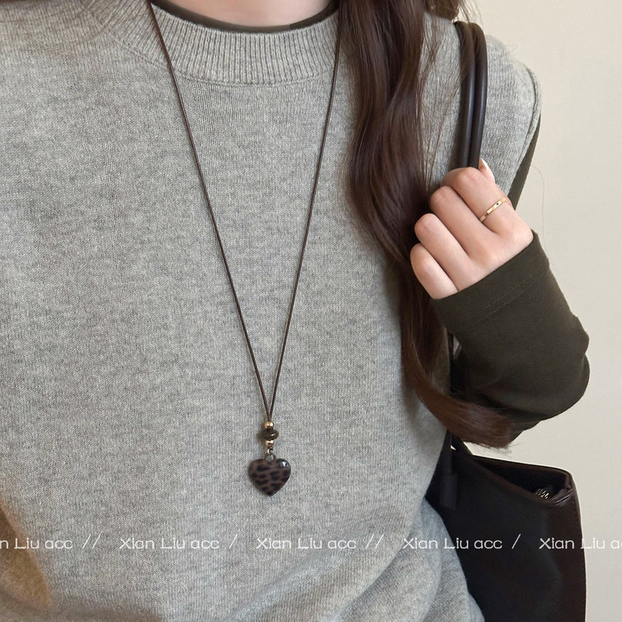 Vintage Leather Cord Stone Pendant Necklace - view 6