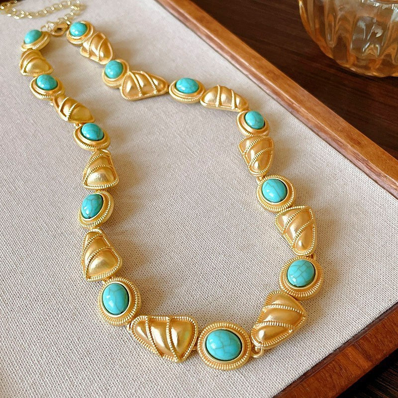 Vintage Floral Pearl Necklace and Stud Earring Set - view 9