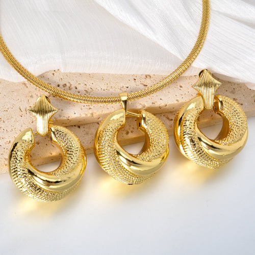 Overseas Dubai Gold Copper Gold Plated Vintage 3D Round Polka Dot Pendant Necklace Earrings Set Simple In Stock