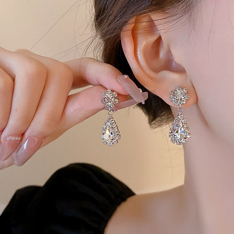 Rhinestone Heart Square Pearl Statement Earrings - view 4