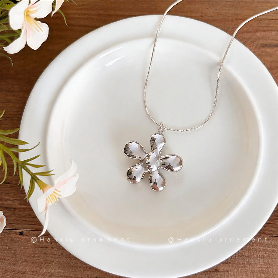 Minimalist Silver Flower Pendant Necklace - view 2