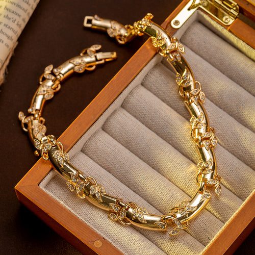 Vintage Gold Leaves Wrap Imperial Breeze Clavicle Chain Simple Versatile Trendy French Retro Necklace
