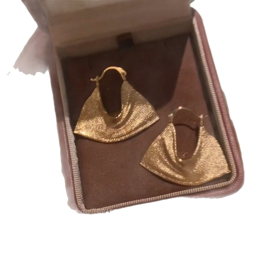 Oversized Pleated Metal Bag Hoop Earrings - view 5