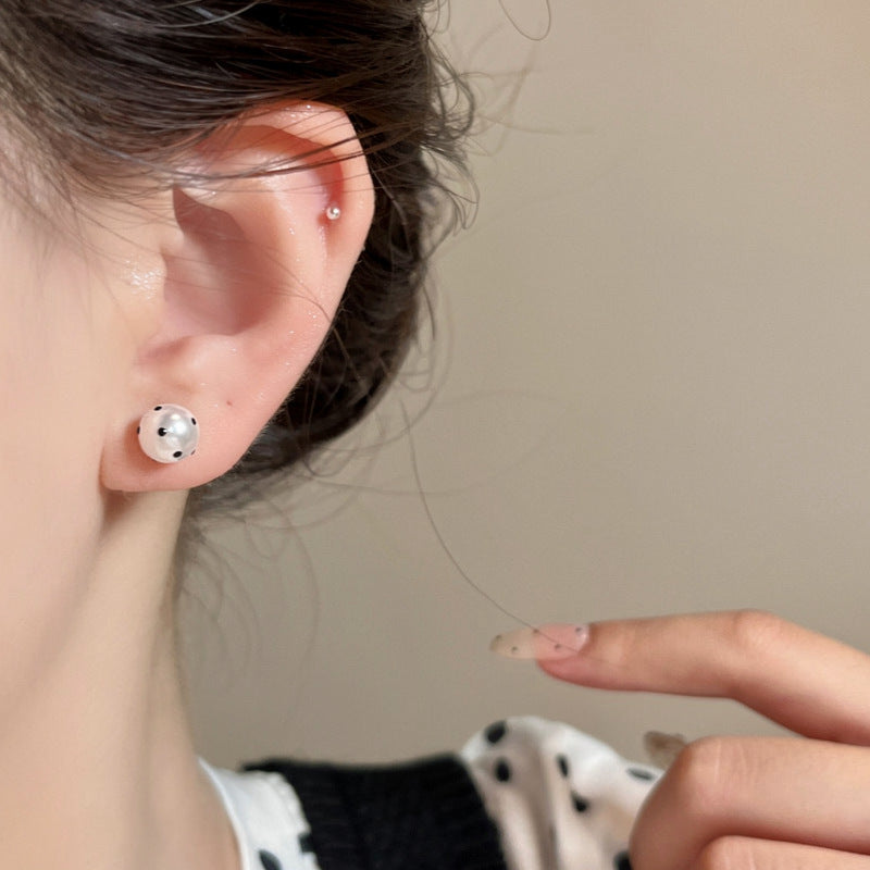 Korean Polka Dot Pearl Stud Earrings - view 4