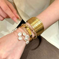 Vintage Gold Flower Width Edge Bangle Women Multi-Layered Wear Vacation Breeze Bracelet Exquisite Fashionable Hand Jewelry