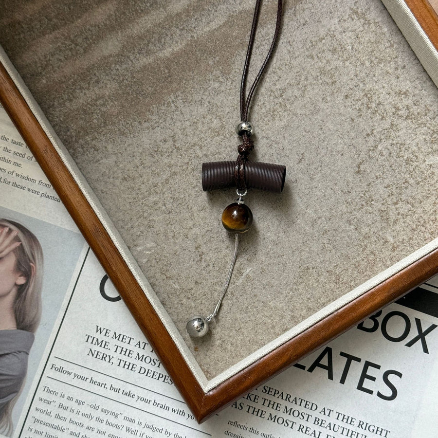 Vintage Tiger's Eye Round Pendant Necklace - view 7