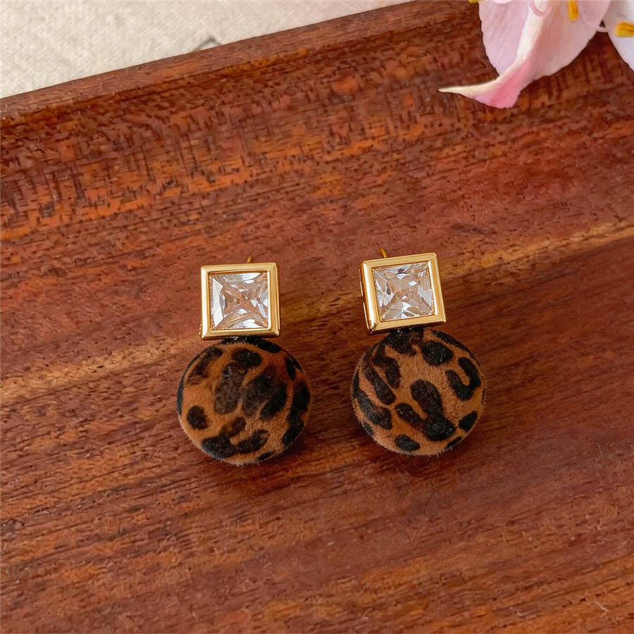 18K Gold-Plated Leopard Print Stud Earrings - view 7