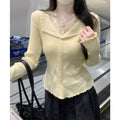 韩版高级感V领蕾丝针织开衫女秋冬新款木耳边甜美温柔风毛衣外套