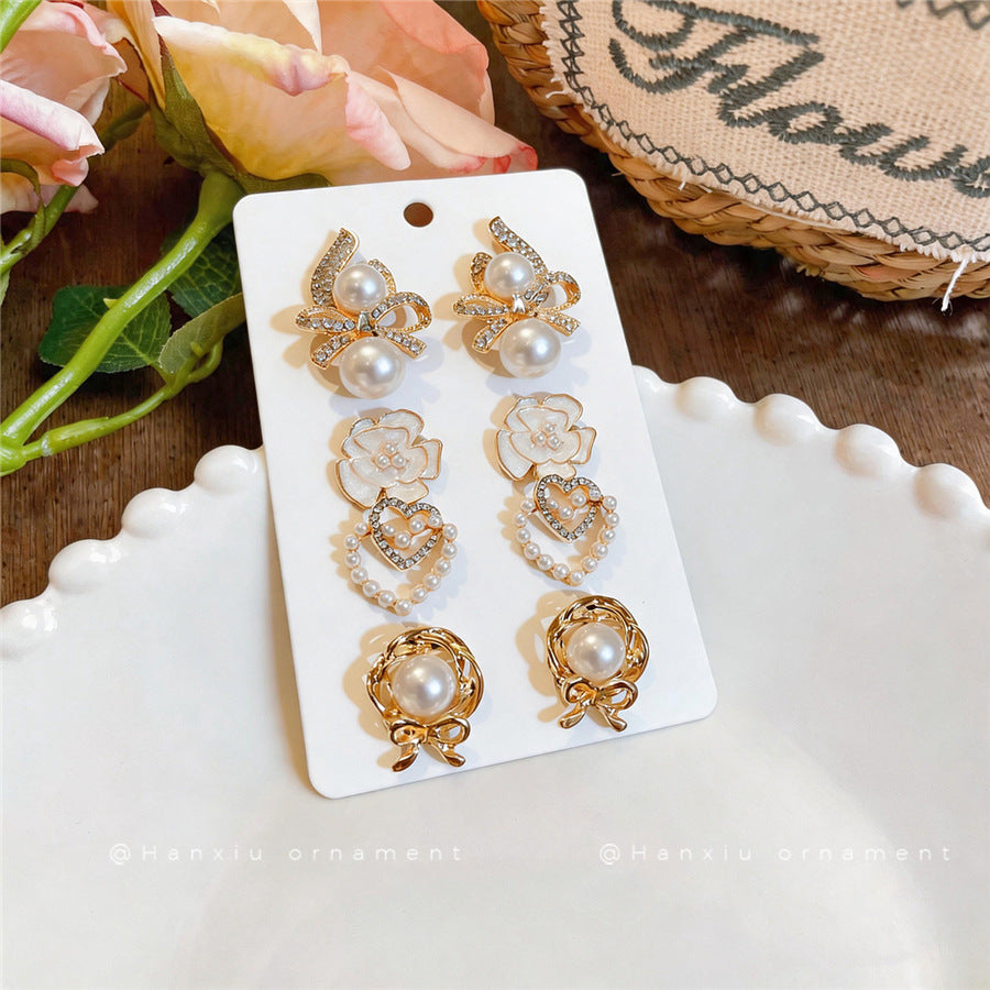 French Vintage Flower Pearl Stud Earrings - view 4