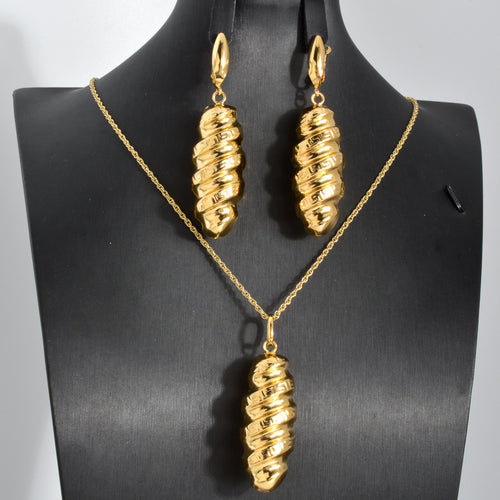 Overseas Africa Retro Coated 18K Gold Asymmetric Spiral Pattern Pleated Earrings Necklace 2-Piece Set Women
