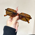Small Square Frame Vintage Sunglasses Women 2025 New Western Personality Sunshade Glasses Versatile Street Snap Influencer Men Sunglasses