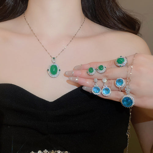 Agate Manor Mini Set Geometric Jewelry Set Light Luxury Niche Personality Clavicle Chain Banquet Luxury Party Necklace