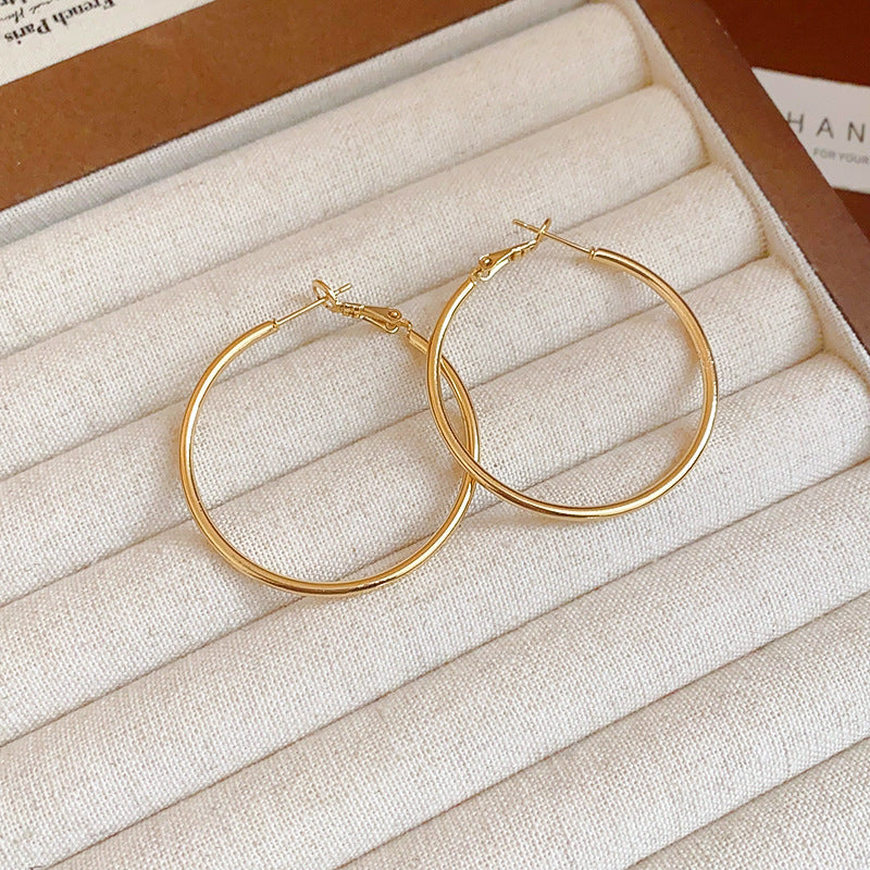 Vintage Twisted C-Shaped Pearl Stud Earrings - view 10