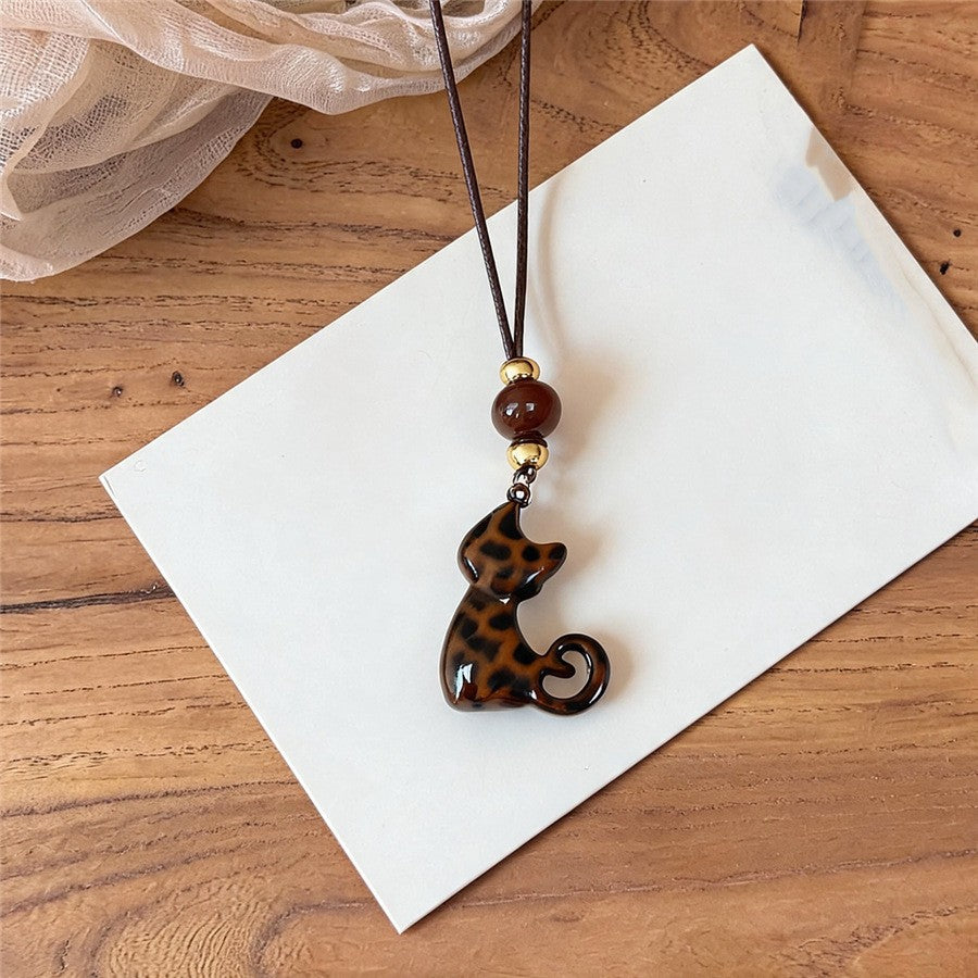 Rhinestone Leopard Cat Pendant Necklace – Vintage Autumn Style - view 6