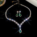 Moonlight Burst Sparkle Light Luxury Diamond Necklace Birthday Evening Gown Clavicle Chain Accessory Women Design Detail Niche