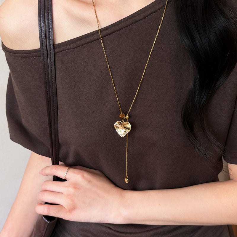 Korean Resin Heart Pendant Necklace - view 6