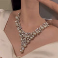 Super Sparkle Teardrop Shape Full Diamond Pearl Fringe Necklace Earrings Set Women Exquisite Premium Clavicle Chain Trendy Necklace