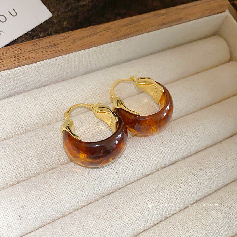 Gold-Plated U-Shaped Resin Huggie Earrings - view 4