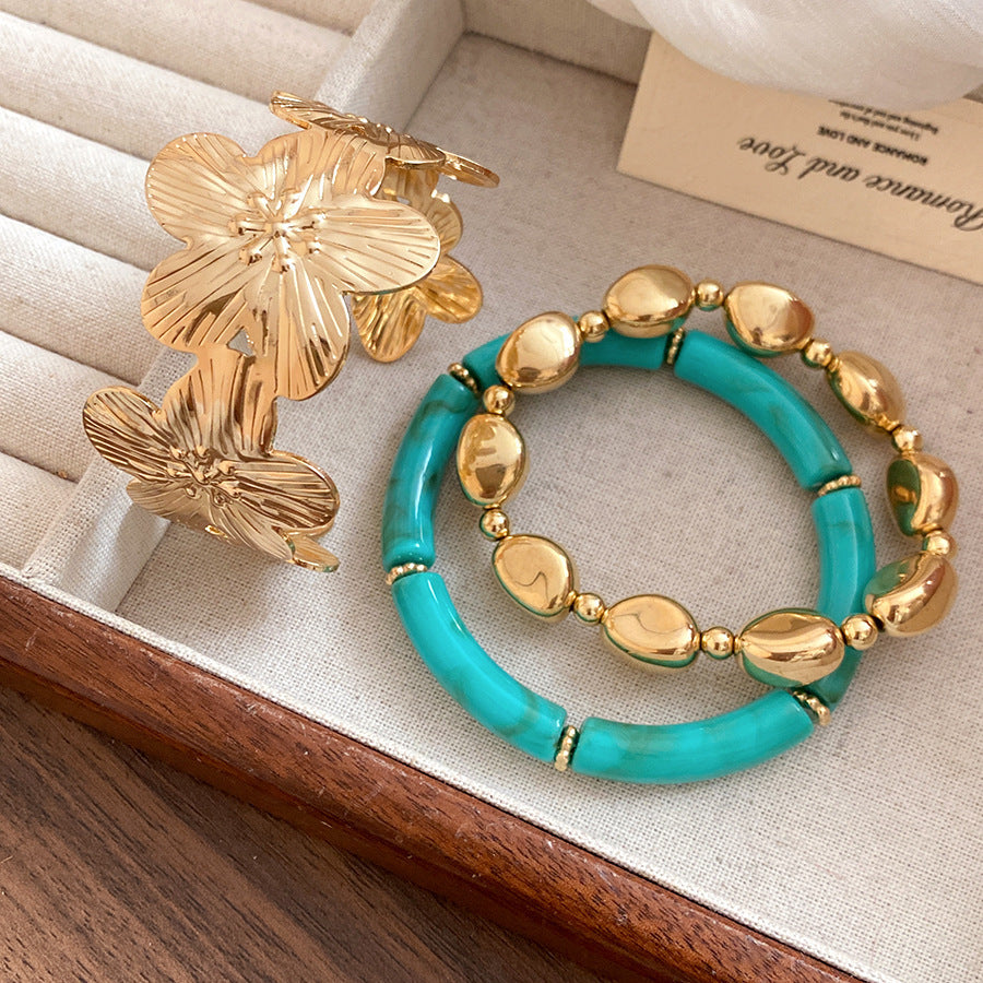 Vintage Geometric Flower Bracelet - view 9