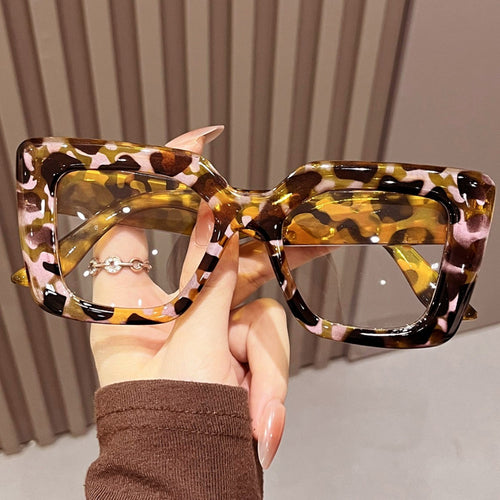 Western New Cat-Eye Fashionable Lightweight Plano Men Overseas Versatile Premium Women Sunglasses Simple Trendy Glasses