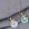 Korean No Fade Titanium Necklace Women Factory Direct Peace Clasp Flower Pendant Fresh Chalcedony Clavicle Chain N6260