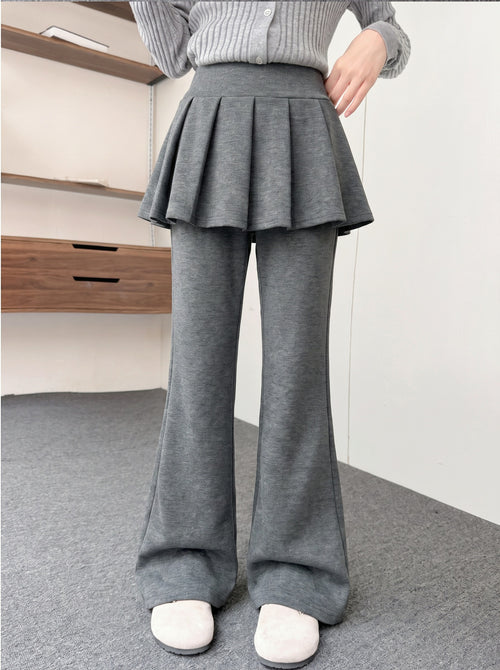 Girls' Pleated Diaper Look Slightly Flared Sweatpants