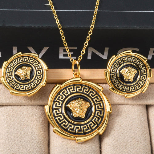 Western Fashionable Medusa Pendant Necklace Ring Set Gold Plated Craft Retro Return Pattern Relief Trendy Jewelry