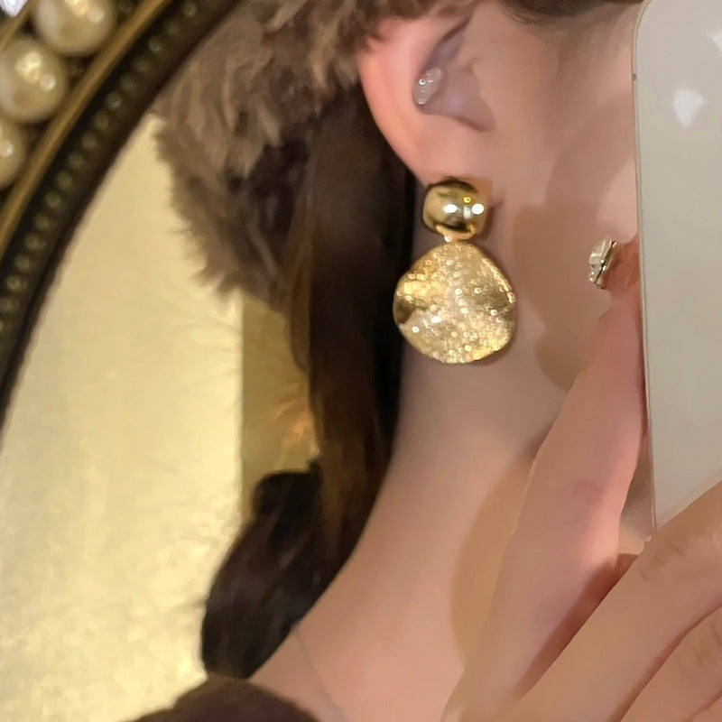 Oversized Geometric Metal Pendant Earrings - view 2