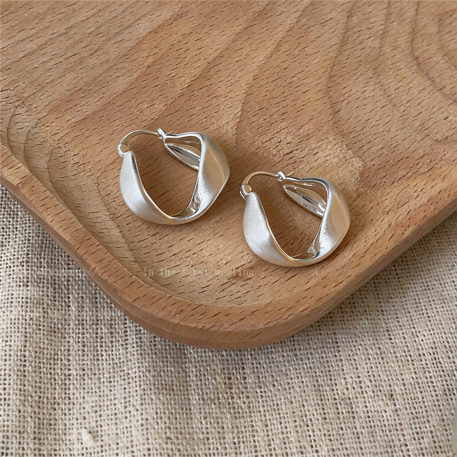 18K Gold-Plated Twisted Circle Hoop Earrings - view 7