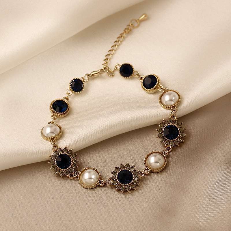 French Rose Pearl and Rhinestone Beaded Bracelet - view 10