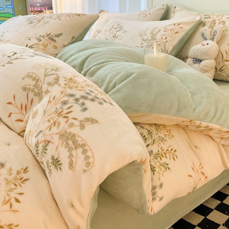 Bear Park Coral Fleece 4-Piece Winter Bedding Set - view 5