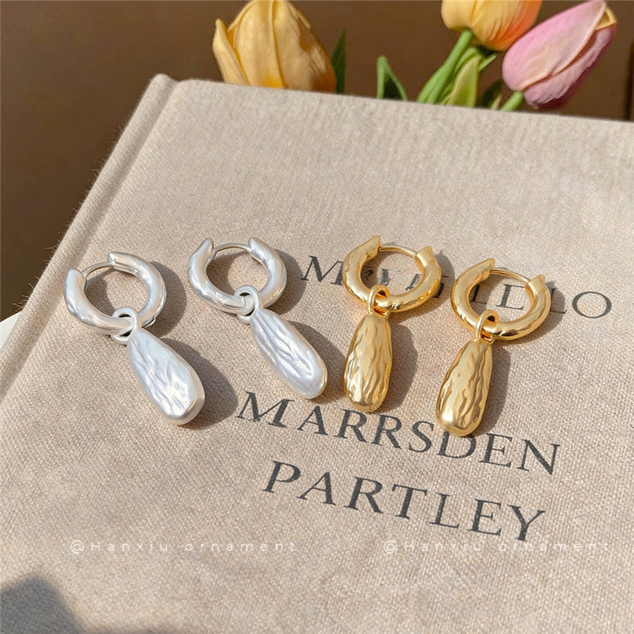 Minimalist Matte Oval Clip-On Earrings - view 2